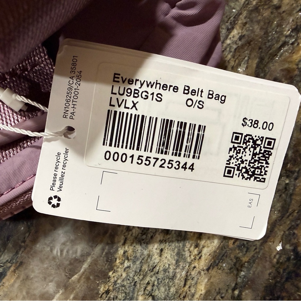 NWT Lululemon Everywhere Belt Bag 1L - Picture 11 of 11